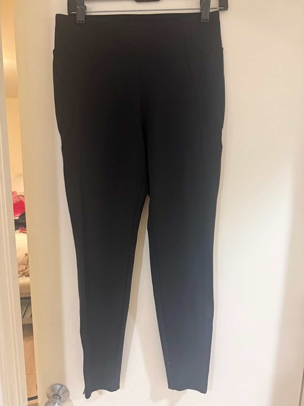 Athleta Rainier High Rise Legging in black, size M.